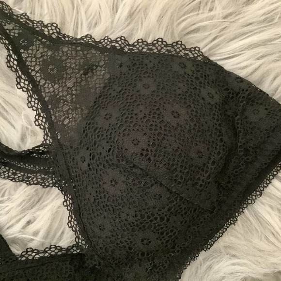 Victoria’s Secret Lightly Lined Bralette Size S - Picture 2 of 4